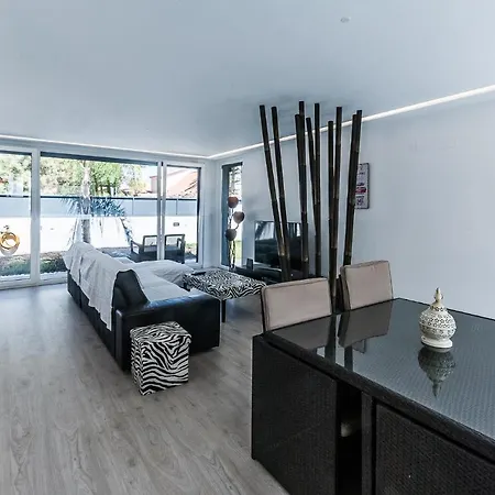 Villa Lilac *