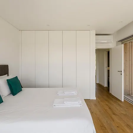 Вилла Lilac Cascais Villa With Swimming Pool Кашкайш
