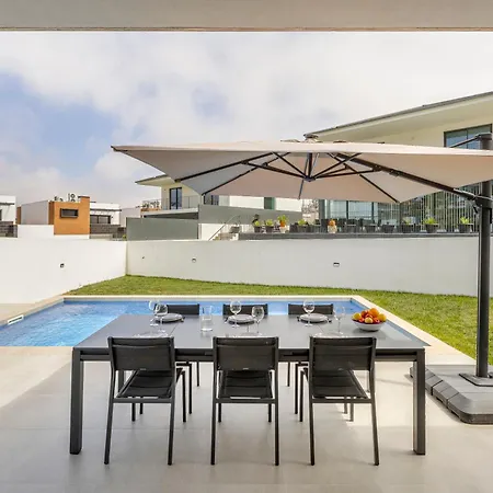 Lilac Cascais Villa With Swimming Pool Villa *